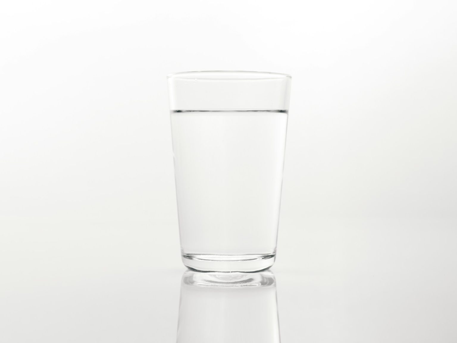 вода